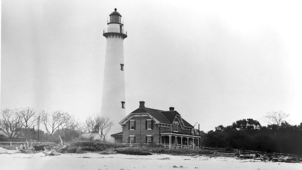 St. Simons lighthouse image